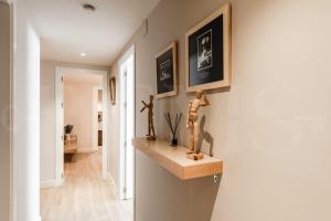 Zdjęcie z galerii obiektu Idyllic and spacious apartment with parking - Center by REMS w Maladze