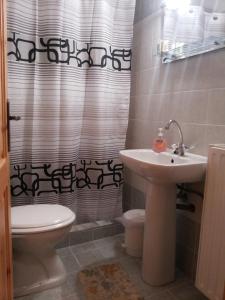 Kúpeľňa v ubytovaní Xylino Chalet + 37 fotografií