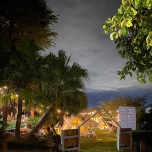 Příroda nedaleko luxury tent