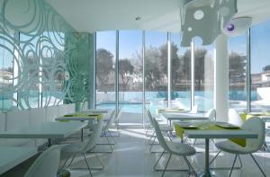 Piscina di i-Suite Hotel o nelle vicinanze