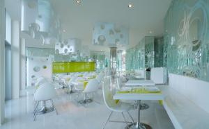 Area soggiorno di i-Suite Hotel