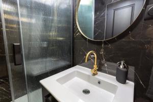Kúpeľňa v ubytovaní La Golden Room