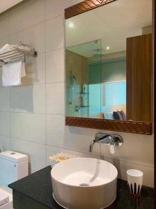 Phòng tắm tại Apec mandala new Phú yên