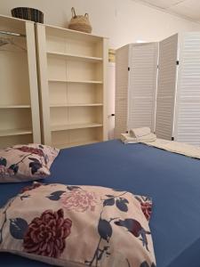 Postel nebo postele na pokoji v ubytování Prinilas manor