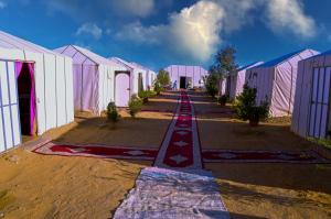 Photo de la galerie de l'établissement Les Roches Desert Camp, à Merzouga