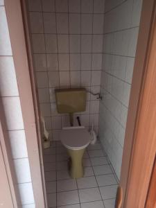 Un baño de Apartment Komar 3 fotos más