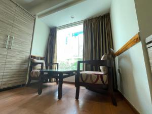 Istumisnurk majutusasutuses Surasena Regal Vista Agra