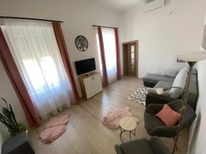 Posedenie v ubytovaní RÁD-VÁR Apartmanház