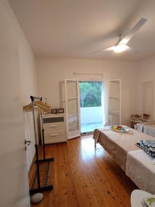 Kuchyň nebo kuchyňský kout v ubytování Olive Hill House