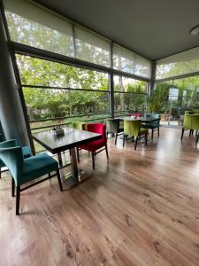 Balkón nebo terasa v ubytování Terra Europe Brontes Hotel