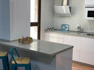 Kuchyňa alebo kuchynka v ubytovaní Almansa Flat 14