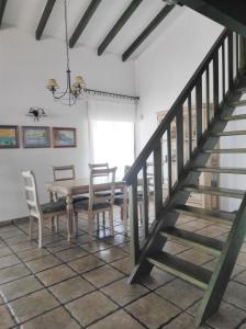 Fotografia z galérie ubytovania CERCADO DEL MEDIO, CHALET con PISCINA PRIVADA v destinácii Adeje