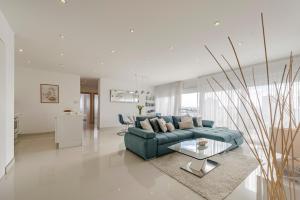 Posedenie v ubytovaní URBAN LUXURY APARTMENT