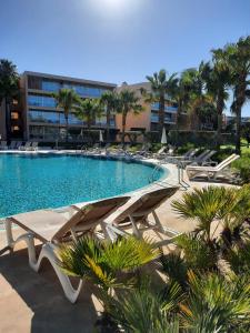 Πισίνα στο ή κοντά στο Salgados by The Beach