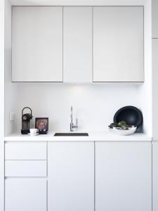 A kitchen or kitchenette at One96