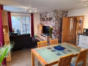 Köök või kööginurk majutusasutuses FeWo Brombachsee - Sonnentag Süd +16 fotot