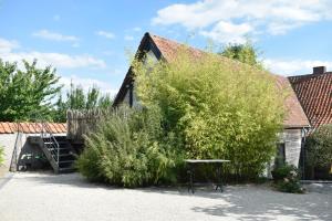 Het gebouw waarin het vakantiehuis zich bevindt