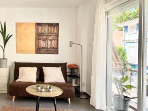 Posezení v ubytování Apartamentos Varela 14 + 25 fotografií