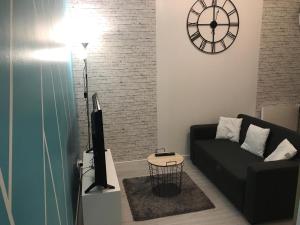 Posedenie v ubytovaní LE CLOS CHASSAING N1 - Wifi - Centre ville-PROPERTY RENTAL NM
