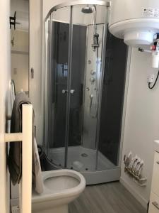 Kúpeľňa v ubytovaní LE CLOS CHASSAING N1 - Wifi - Centre ville-PROPERTY RENTAL NM
