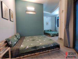 מיטה או מיטות בחדר ב-STAY hostel - 300m from the ferry