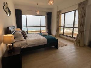 Fotografie z fotogalerie ubytování Luxury Apartment Jumeirah Sea View v Dubaji