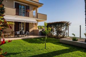 Vonkajšia záhrada v ubytovaní Villa Le Mimose