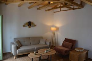 Posezení v ubytování Laskarina Apartments