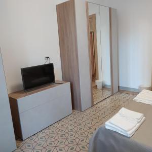 TV a/nebo společenská místnost v ubytování Apartments for you 2 + 14 fotografií