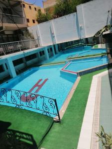 Bazén v ubytování Windsor Hotel Luxor nebo v jeho okolí