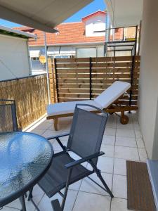 A balcony or terrace at Menta House