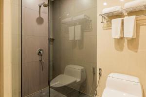 Kylpyhuone majoituspaikassa Antero Hotel Jababeka