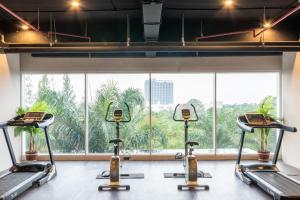 Fitness centrum a/nebo fitness zařízení v ubytování Antero Hotel Jababeka