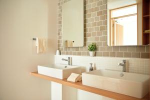 Kamar mandi di Glamprook Shimanami