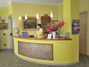 The lobby or reception area at Hotel Miramare
