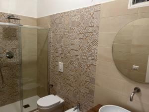 A bathroom at Ninetta House