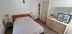 Posteľ alebo postele v izbe v ubytovaní La Carriera, petite maison sud Ventoux, au charme Provençal