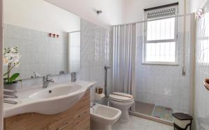 A bathroom at Casa Gioia