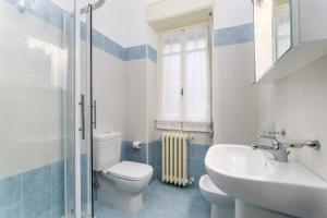 Ένα μπάνιο στο Villa Nelma by Casa da Suite +48 φωτογραφίες
