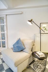 A seating area at Stylish and Cozy Home in Andros Town by Explore Andros