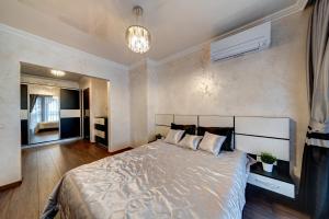 Ένα ή περισσότερα κρεβάτια σε δωμάτιο στο Luxe Apartment Olymp in Sveti Vlas +9 φωτογραφίες