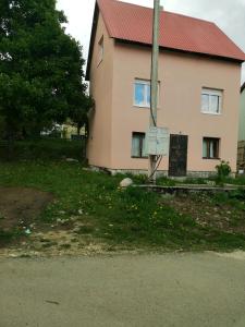 Zgrada u kojoj se nalazi apartman