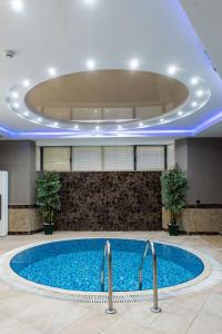 Bazén v ubytování Avan Plaza Hotel nebo v jeho okolí