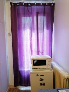 Zdjęcie z galerii obiektu Studio Calme Pres Des Champs Elysees w Paryżu
