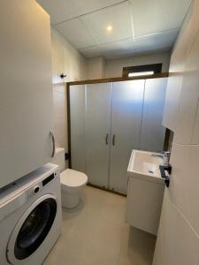 Koupelna v ubytování LOTUS Apart