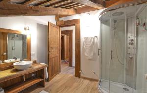 Kúpeľňa v ubytovaní 2 Bedroom Nice Home In Pulfero