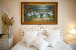 Posteľ alebo postele v izbe v ubytovaní Castle view house