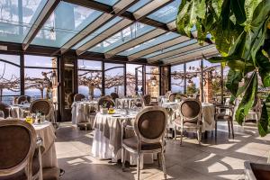 Εστιατόριο ή άλλο μέρος για φαγητό στο La Bastide De Tourtour Hotel & Spa