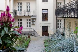 Budynek, w którym mieści się apartament