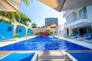 Πισίνα στο ή κοντά στο Hotel Santorini Resort